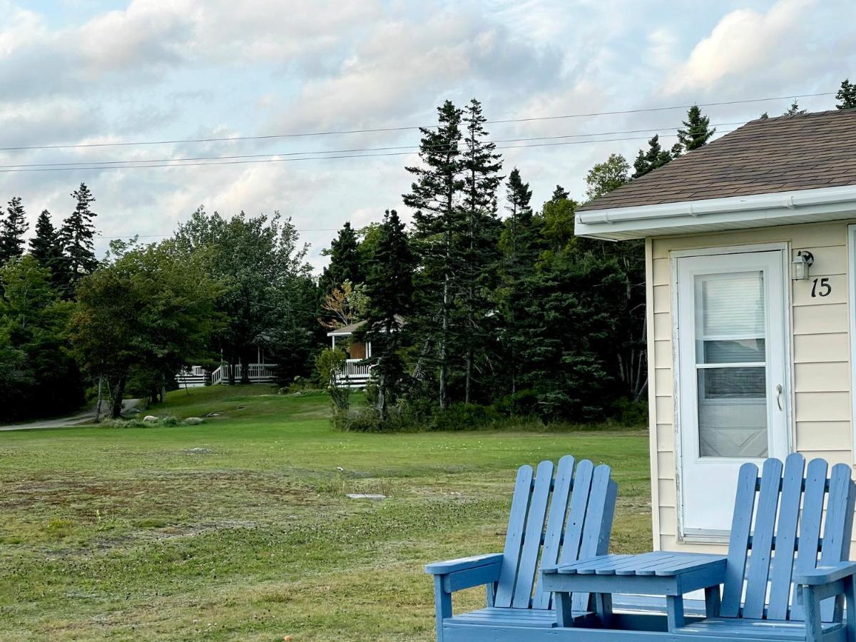Sea Breeze Motel Ingonish Exterior photo